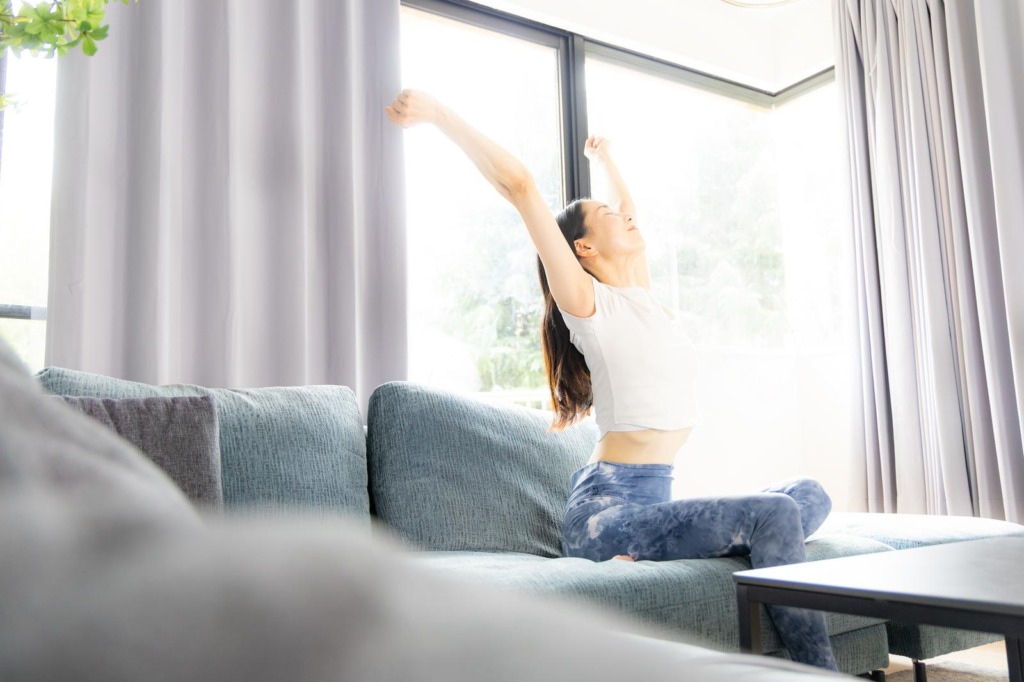 肩こりで首が痛い人